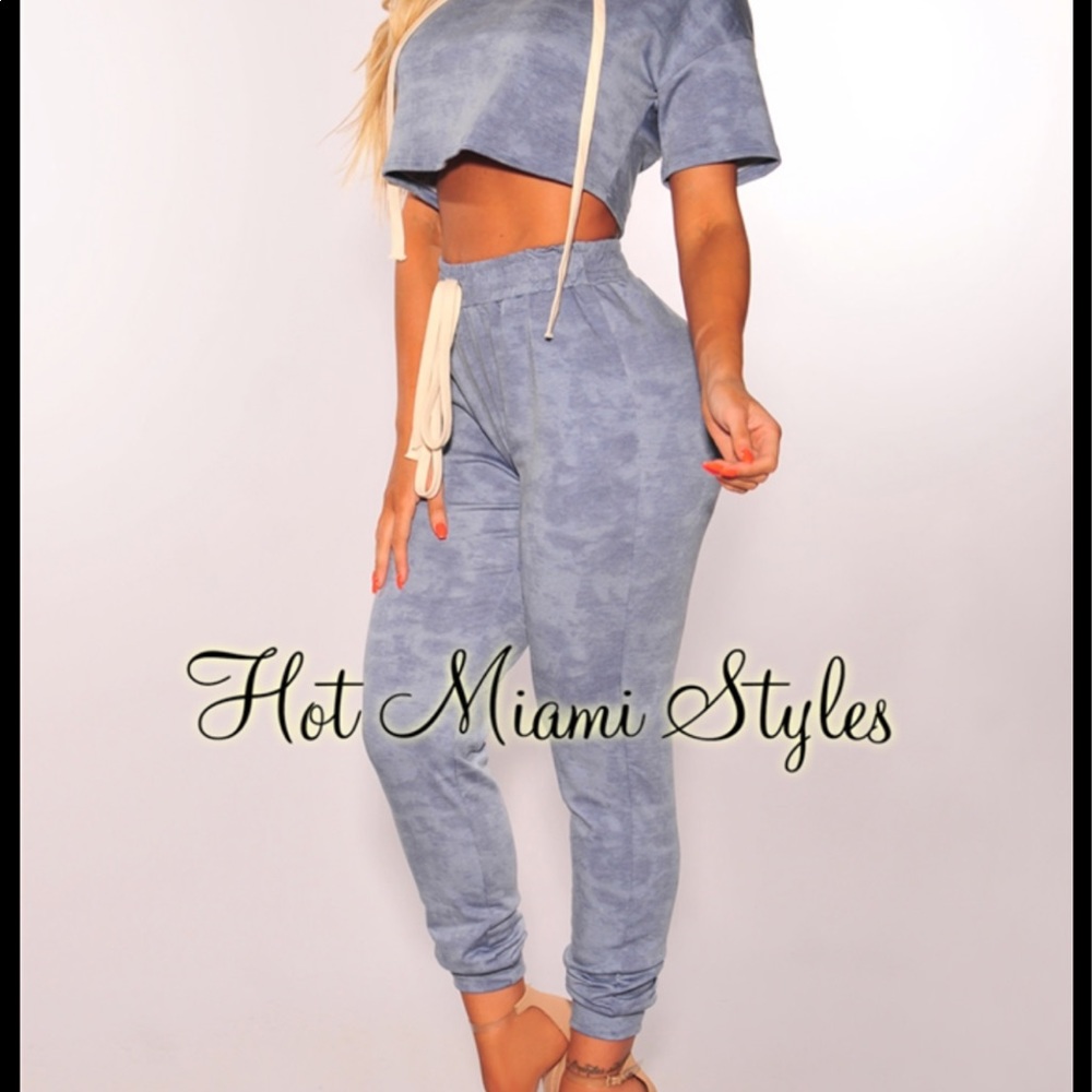 Two piece sporty crop top with hoodie